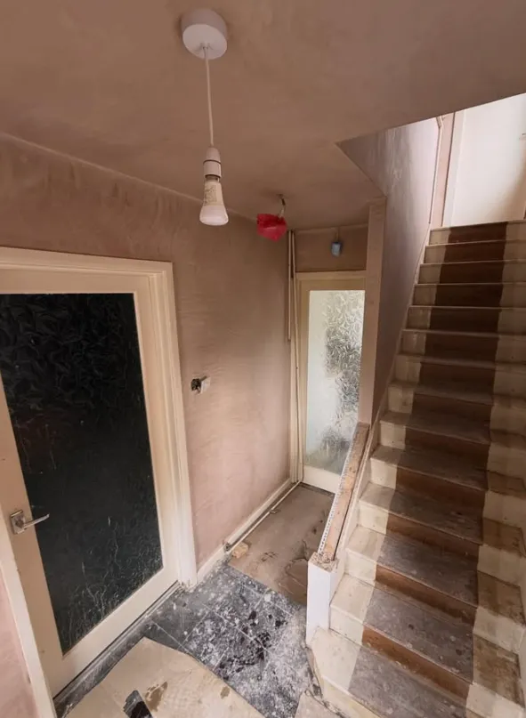 Hallway and stairwell renovation